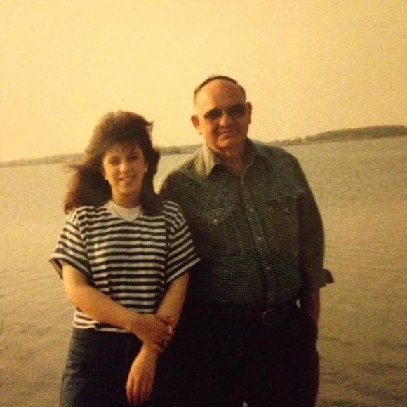 Meet your Posher, April - Picture 1 of 1